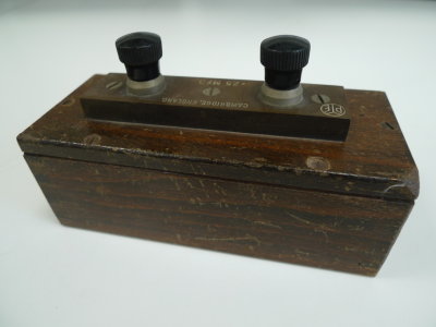 Capacitor Box. Cambridge inst.