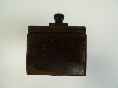 Capacitor Box. Cambridge inst.