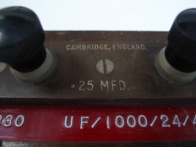 Capacitor Box. Cambridge inst.