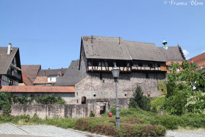 Richting het historische centrum van Gernsbach