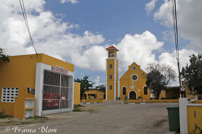 Kerk en brandweerkazerne van Rincon