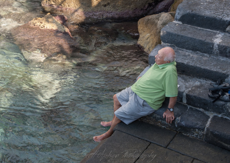 Cooling off the feet in the Med