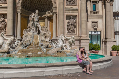 Caesar Fountain Selfie