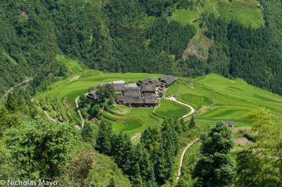 China (Guizhou) - Hamlet Among The Rice Fields