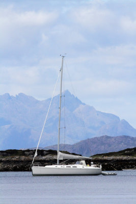 Yacht Arisaig entrance 1.jpg