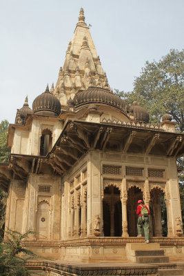 0023 Temple, Hotel Deobagh.jpg