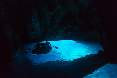 Blue cave, Bisevo