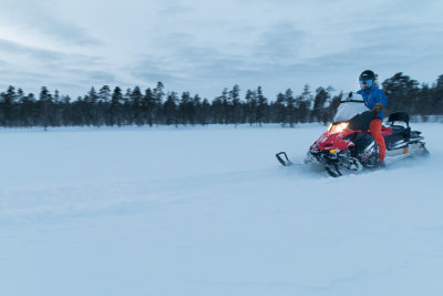 Speeding on the lake