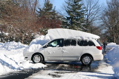 Newstead Blizzard Dig Out 03.jpg