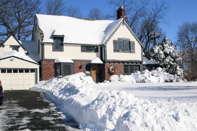 Newstead Blizzard Dig Out  18.jpg