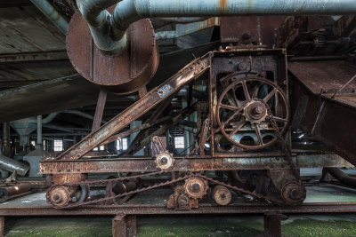 Grain conveyor driver