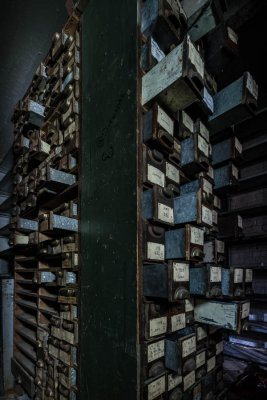 Parts bin drawers