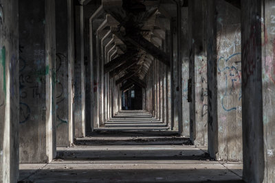 Concrete Central silo funnels