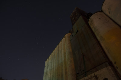 Stars among the elevators : Orion