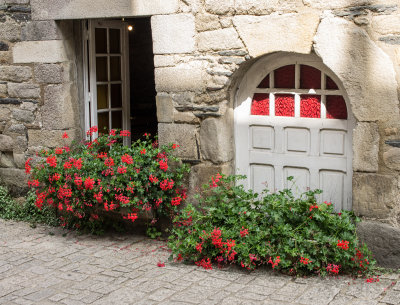 Tiny doorway