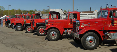 Red Trucks_2069.jpg