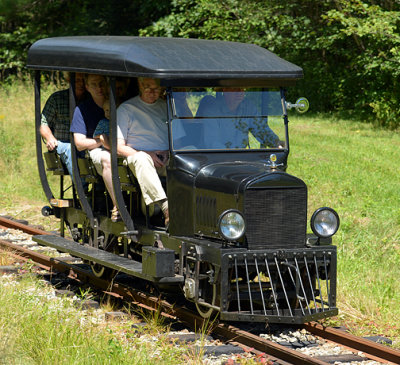 Model T Railcar_2119.jpg