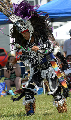 Aztec Dancer_5945.jpg