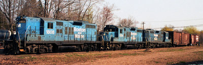 BM Cheshire Derail 3 Geeps c1985.jpg