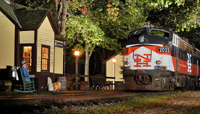 Small Town Station_1125.jpg