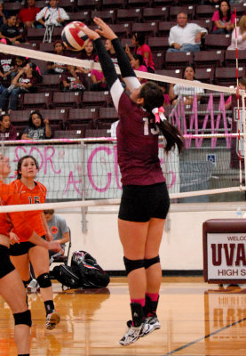 1014volleyball 367volleyweb.jpg