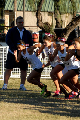 1016CXC 050startgirls.jpg