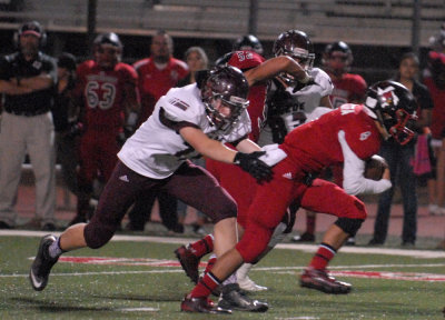 1030footballsouthside 049southfootweb.jpg
