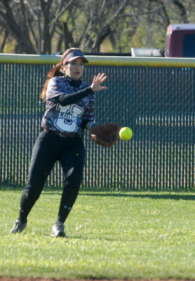 26sports 050softbal6.jpg