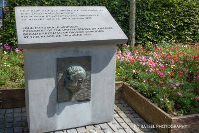 Galway: bust of JFK in Kennedy Park