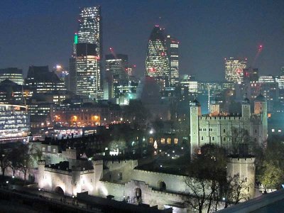 over tower of london to city