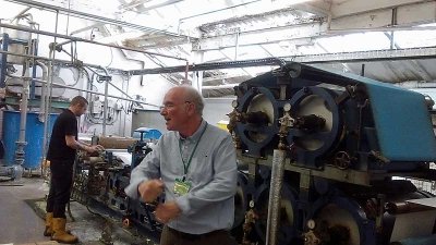 describing automatic papermaking