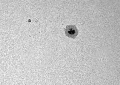 Sun In Visible and H-alpha Toggle: 2015 Dec 20