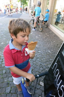 Jaime gets his ice cream