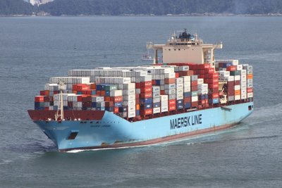 Maersk Lamanai - 21 abr 2015.JPG