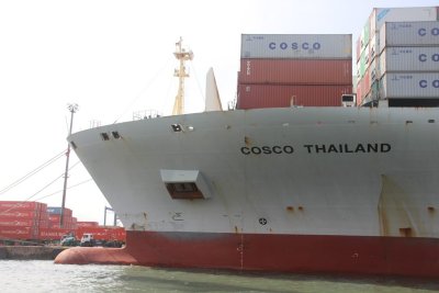 Cosco Thailand - 30 mai 2015 - detalhe.JPG