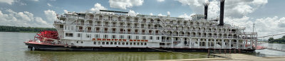 HX300 American Queen Pano (HDR).jpg