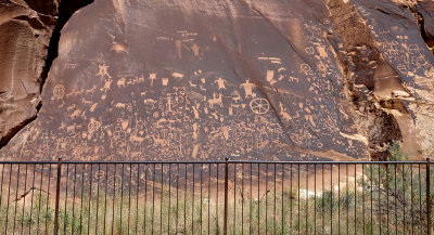 Newspaper Rock Canyonlands Utah