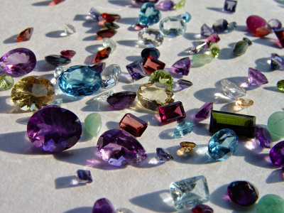 Gemstones 06637