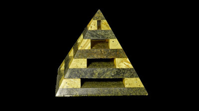 Pyramid 00380 .jpg