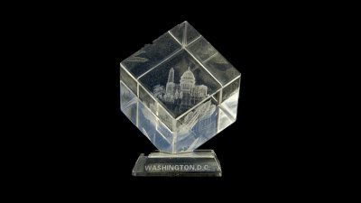 Lazer Etched Crystal Cube 01215.jpg