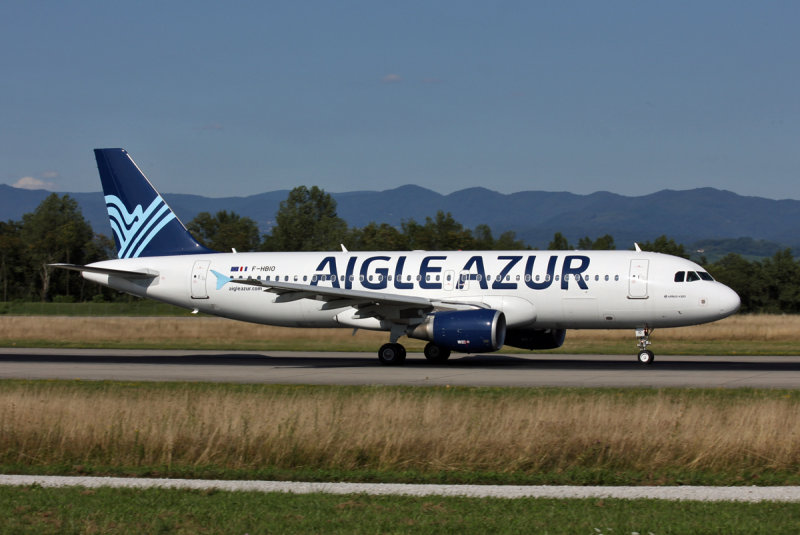 70235_A320_AigleAzur_BSL13