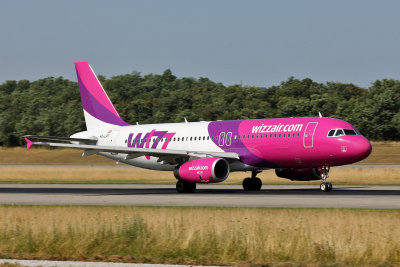 70127_A320_WizzAir_BSL13