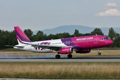 70164_A320winglets_Wizzair_BSL13