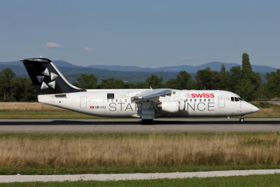 70242_BAe146_SwissStar_BSL13