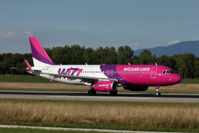 70245_A320winglets_Wizzair_BSL13