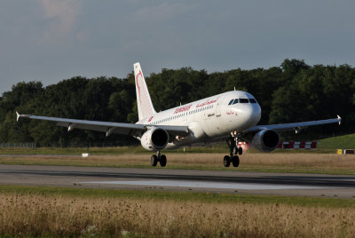 70255_A320_TunisAir_BSL13