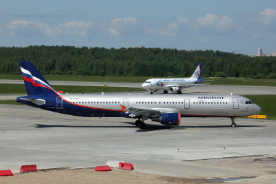 70289_A321_Aeroflot_LED14