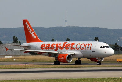 70170_A319_Easyjet_BSL13