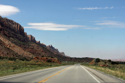 Cliffs along the US 191 towards Moab