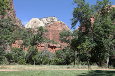 Zion N.P. (16) - near the Zion Lodge